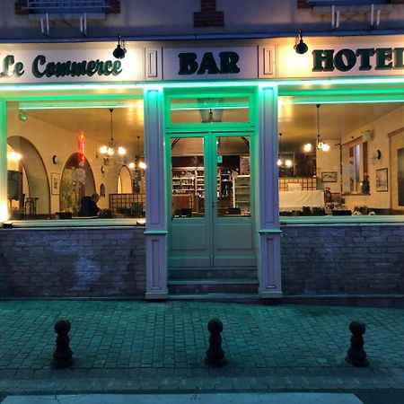 Hotel Le Commerce Bellegarde-du-Loiret Bagian luar foto